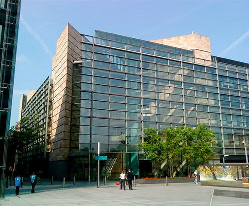 Architechtural glass manufacturers Kite Glass Weybridge work with 1 Triton Square